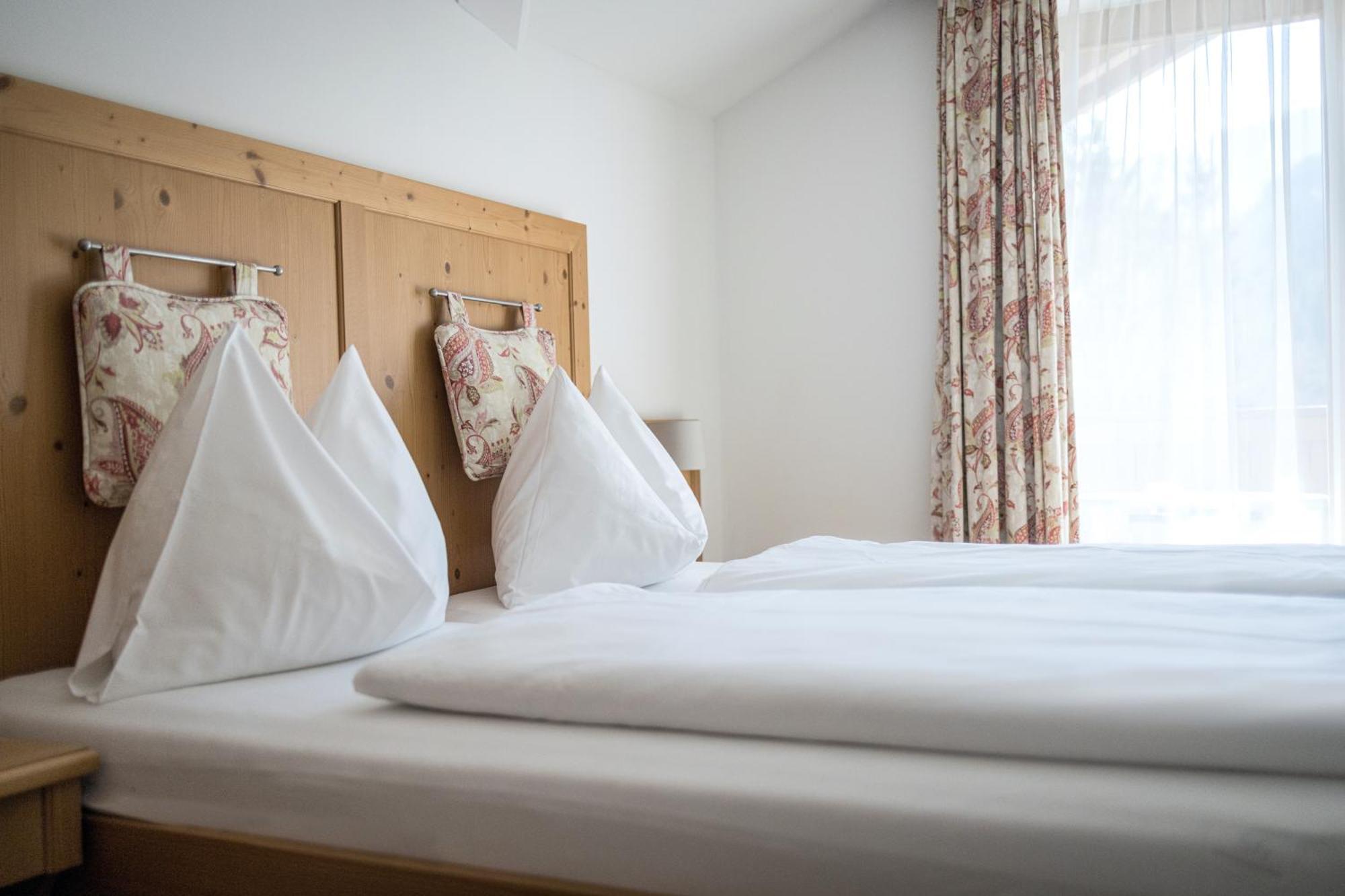 Hotel Sonnegg Saalbach-Hinterglemm Værelse billede